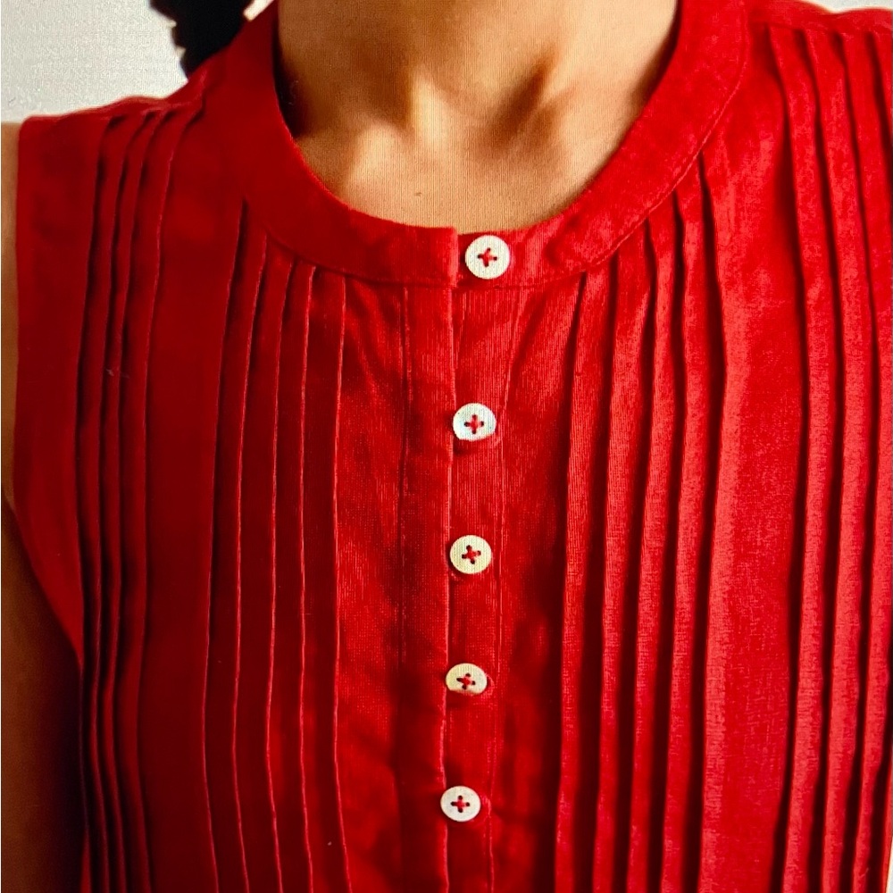 Quince Linen Sleeveless Swing Dress - Picture 3 of 11